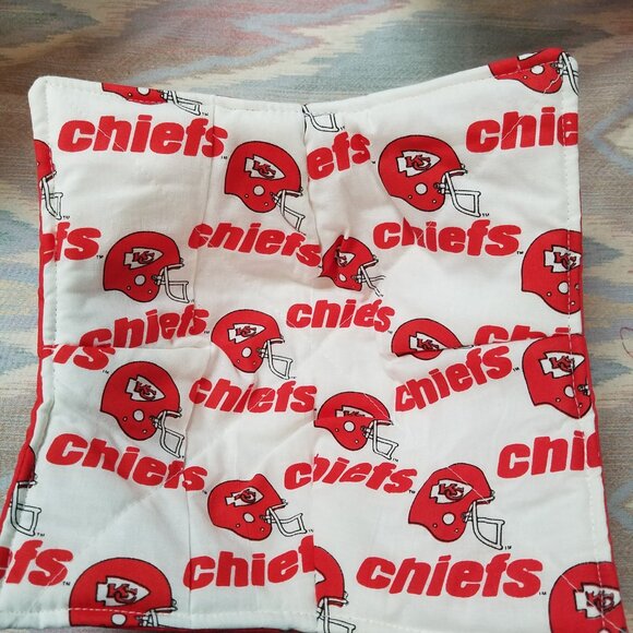 Handmade Custom NFL Bowl Cozies nice size 11 x 11 Kansas city Chiefs - Picture 2 of 2